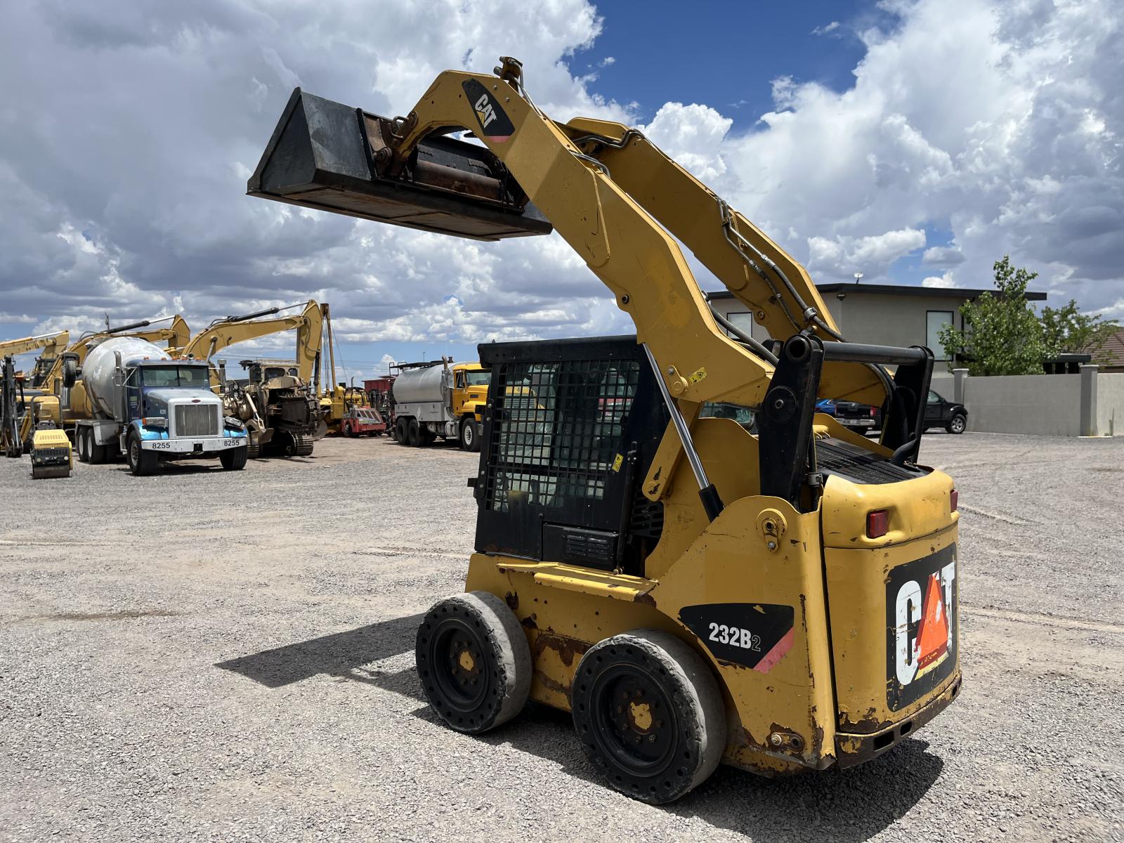 MINICARGADOR CATERPILLAR 232B